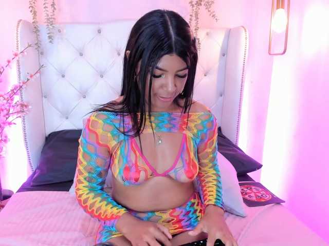 AshleyyMonroe live cam on BongaCams