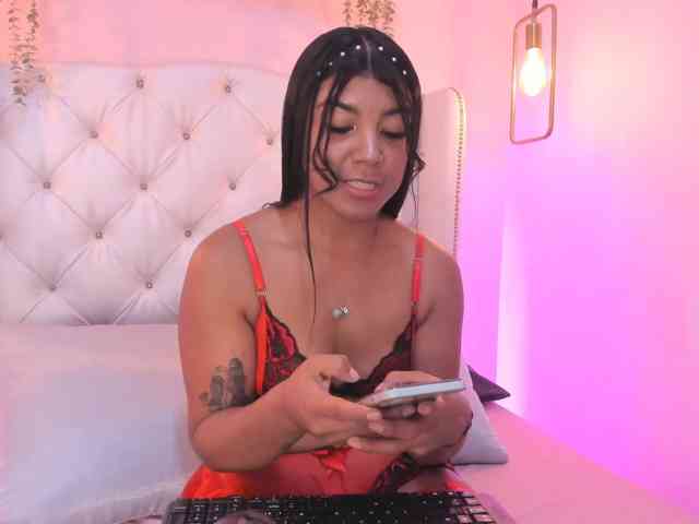 ashleyymonroe's live room