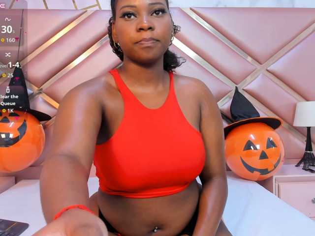 LilithCurvyy live cam on BongaCams