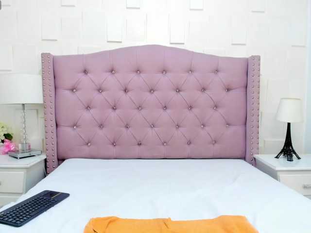LilithCurvyy live cam on BongaCams