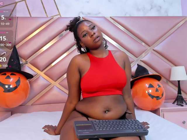 LilithCurvyy live cam on BongaCams