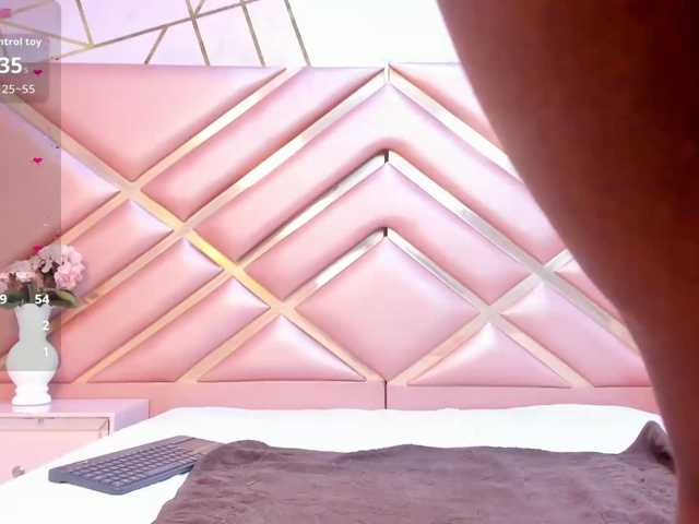 LilithCurvyy live cam on BongaCams