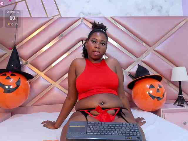 LilithCurvyy