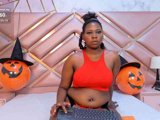 LilithCurvyy