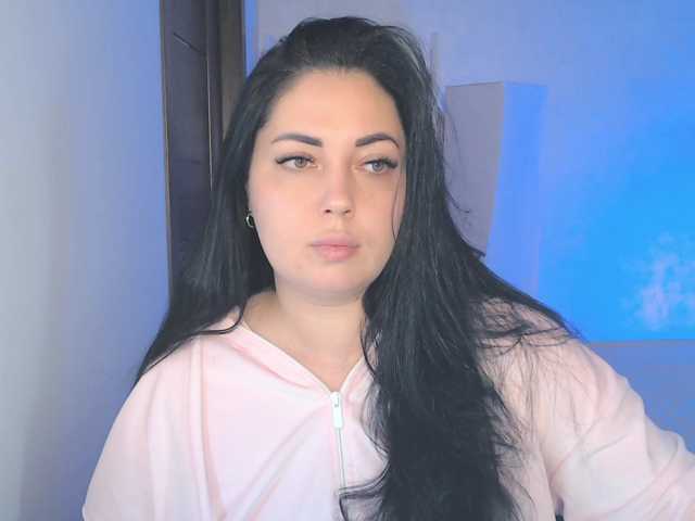 JustLana, live now on BongaCams