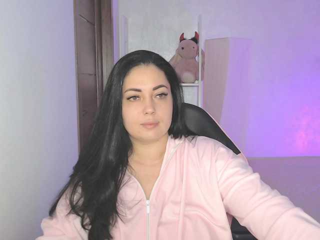 JustLana, live now on BongaCams