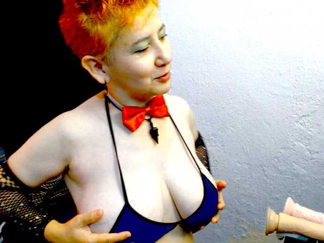 yari-killa live cam on BongaCams