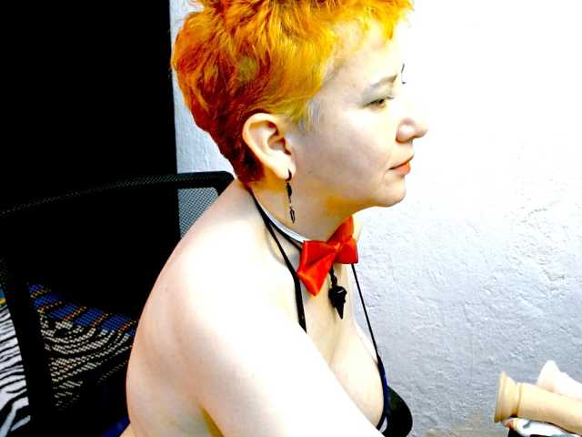 le modèle yari-killa est en webcam porno dans un show sur le site bongacams, il possède les tags suivants: Latino/Hispanic,Redhead,Shaved