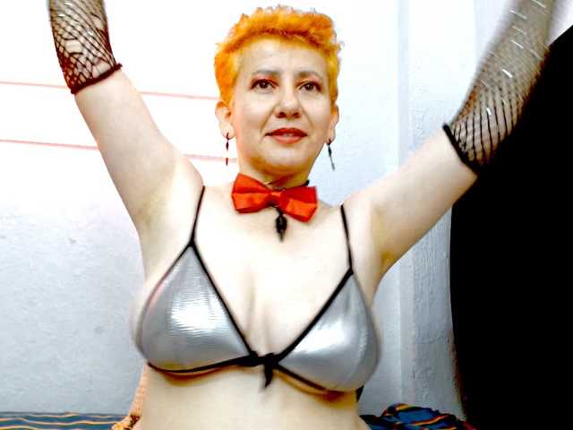 yari-killa live cam on BongaCams