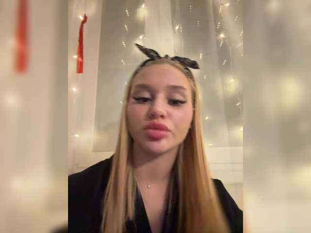 Alenka397 live cam on BongaCams