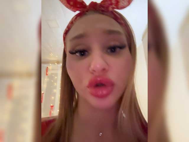 Alenka397 live cam on BongaCams