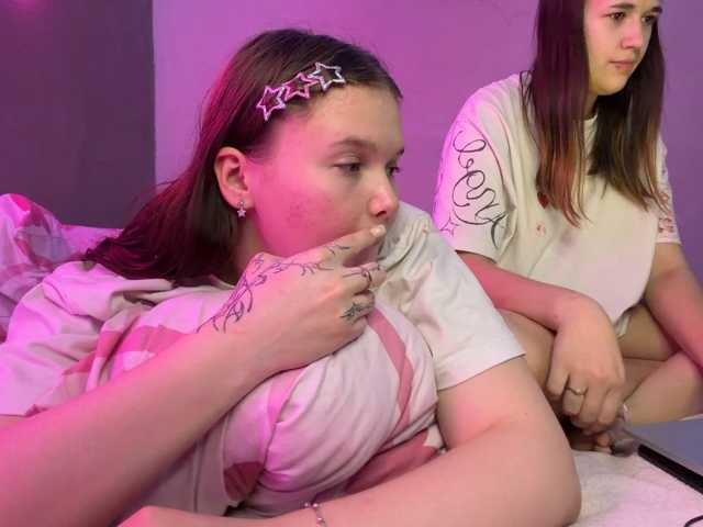 PinkyBabies live cam on BongaCams