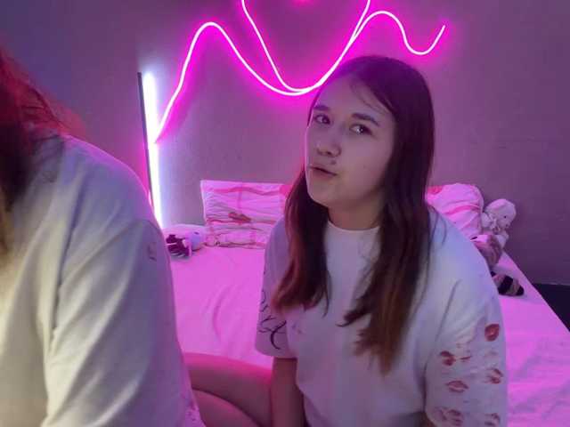PinkyBabies live cam on BongaCams