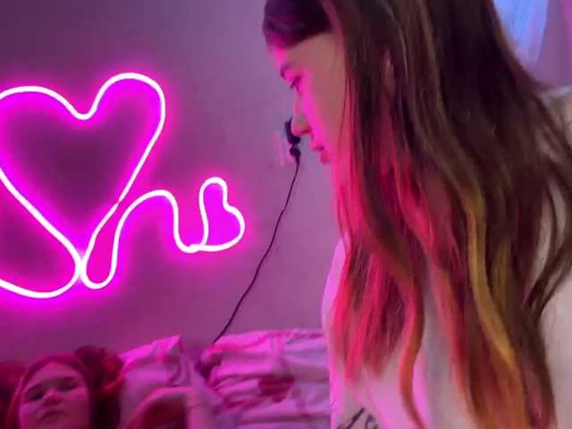 PinkyBabies live cam on BongaCams