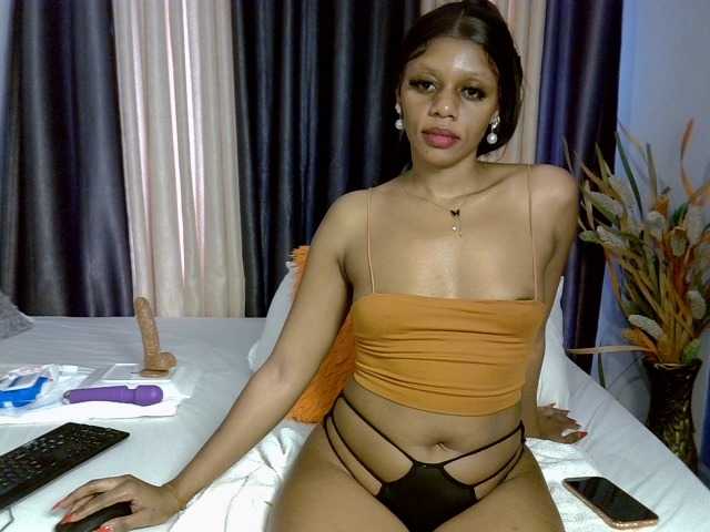Prettyglam1 live cam preview