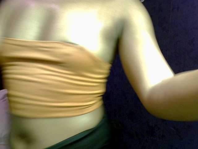 Prettyglam1 live cam on BongaCams
