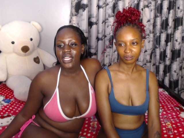 XOXONicki live cam on BongaCams