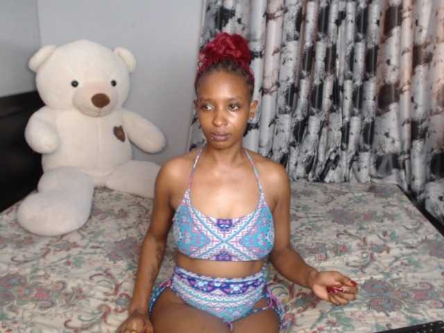 XOXONicki live cam on BongaCams