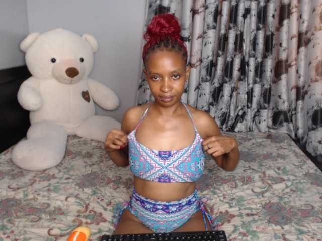 XOXONicki live cam on BongaCams