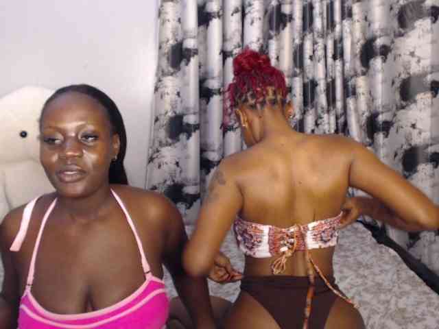 XOXONicki webcam