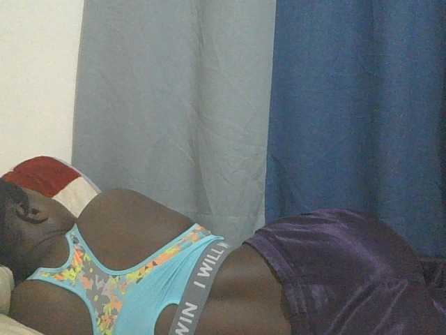 SweetOmma live cam on BongaCams
