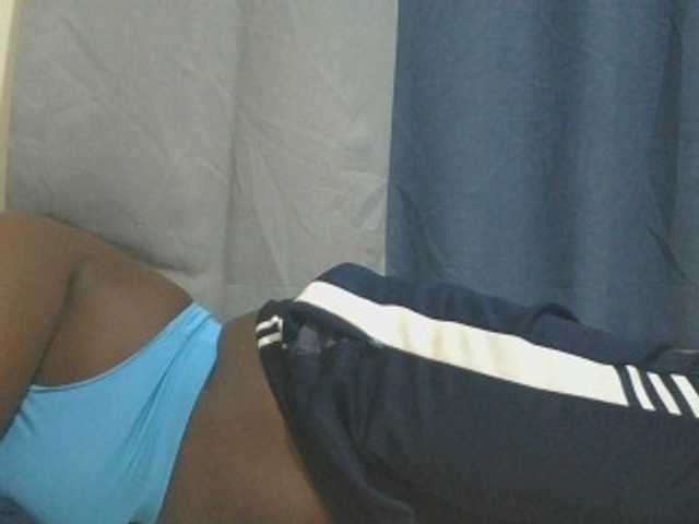 SweetOmma live cam on BongaCams