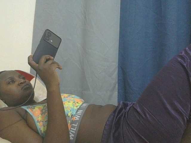 SweetOmma live cam preview