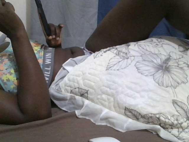 SweetOmma live cam on BongaCams