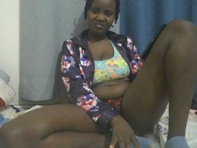 SweetOmma live cam on BongaCams