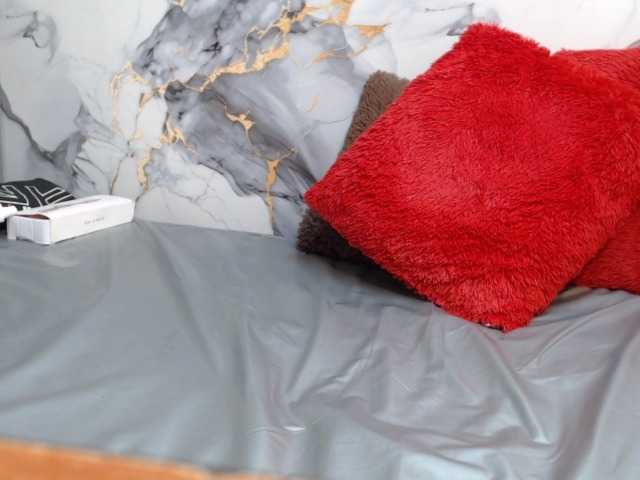 emilyxrosse live cam on BongaCams