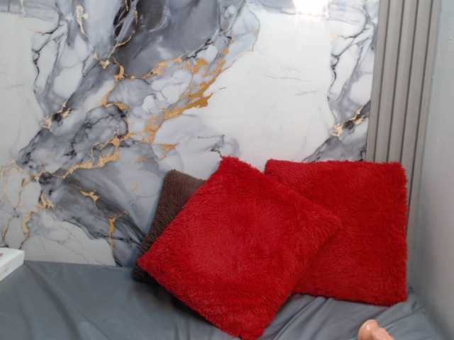 emilyxrosse live cam preview