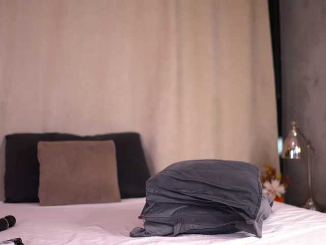 MireilleVeil live cam