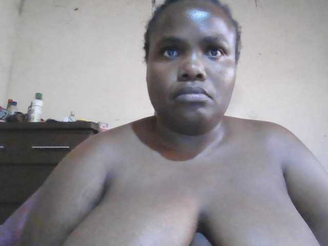 Sexybigboobz, live now on BongaCams
