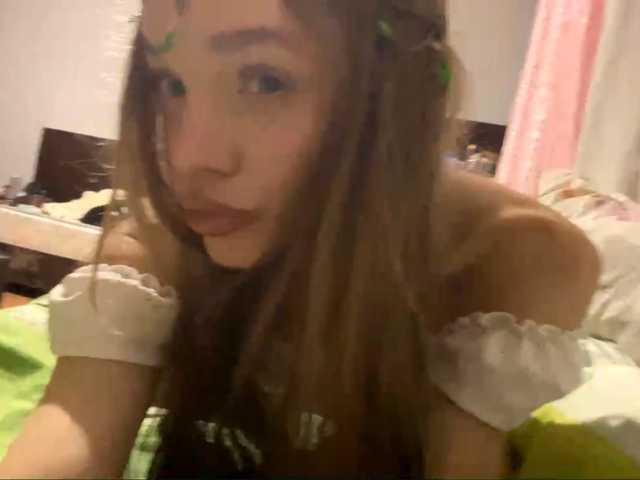 Evelnova live cam on BongaCams