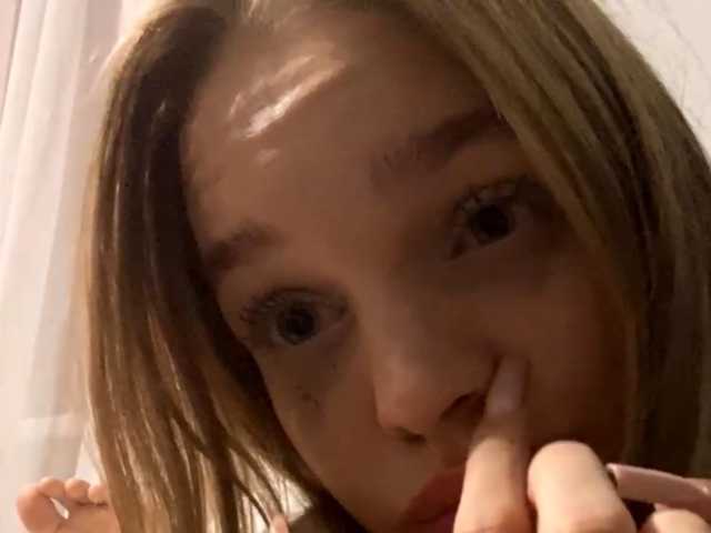 Evelnova, live now on BongaCams