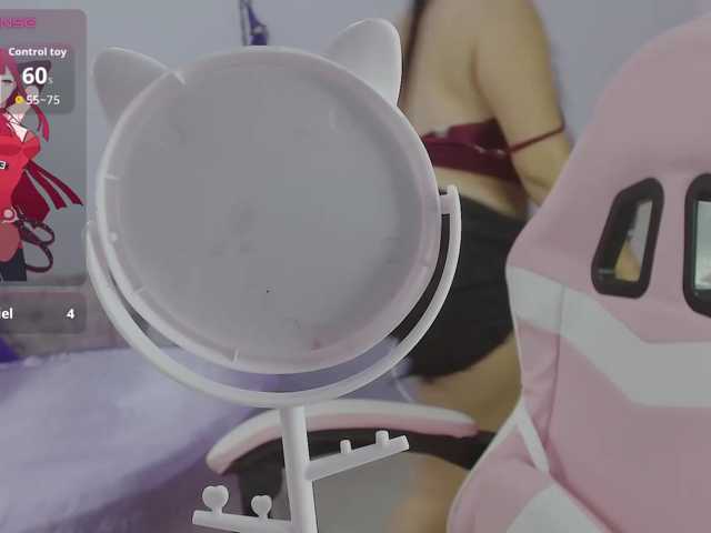 MaddycurvyScarletmh, en vivo ahora en BongaCams