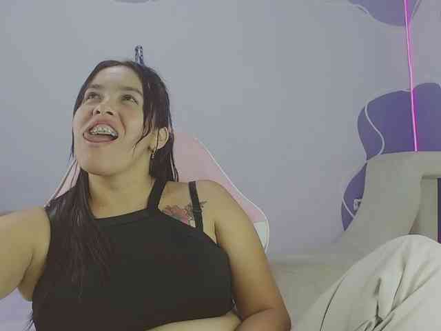 MaddycurvyScarletmh