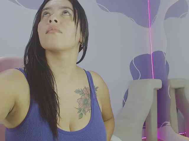 MaddycurvyScarletmh MaddycurvyScarletmh