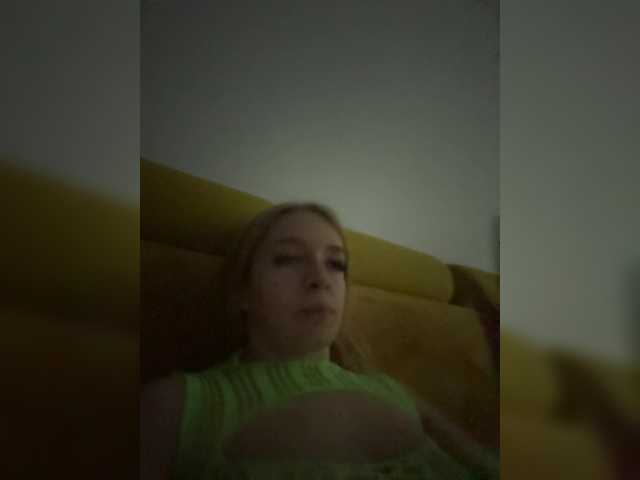 Bhihter69 live cam on BongaCams