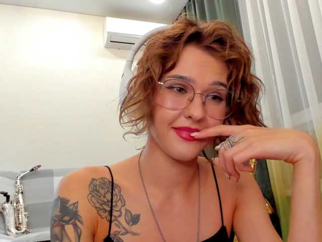 CarlHigson live cam on BongaCams