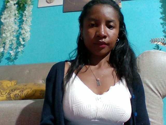 Nanciah, live now on BongaCams