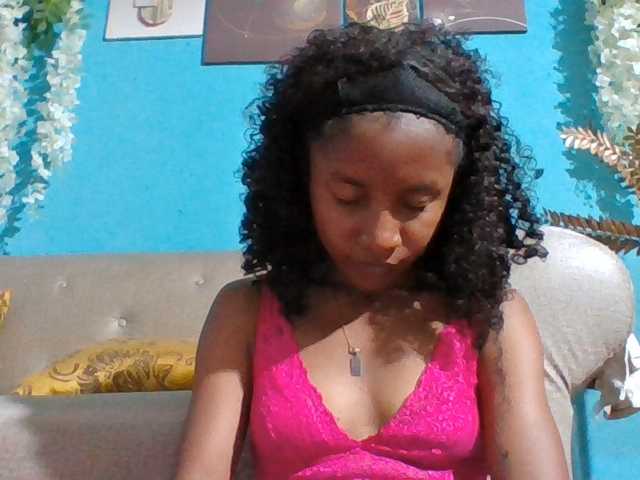 Nanciah live cam on BongaCams