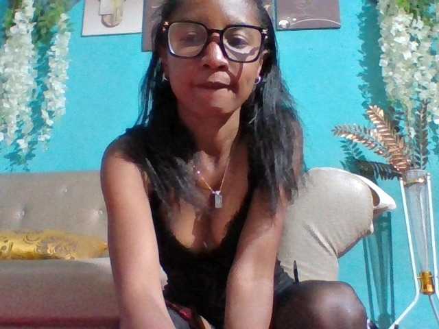 Nanciah, en vivo ahora en BongaCams