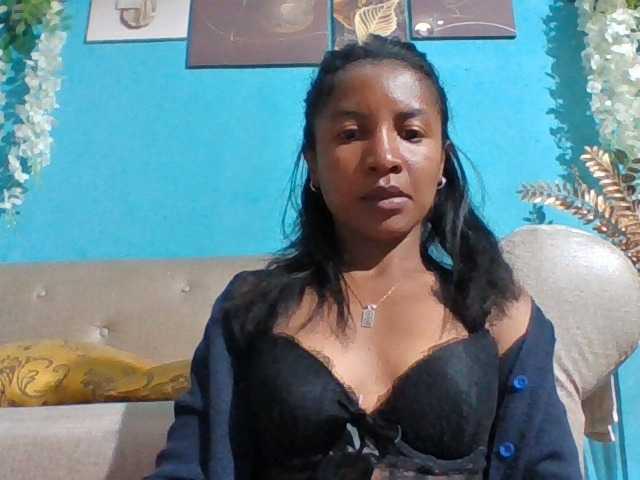 Nanciah, live now on BongaCams