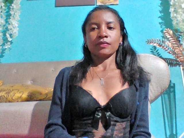 Nanciah, live now on BongaCams