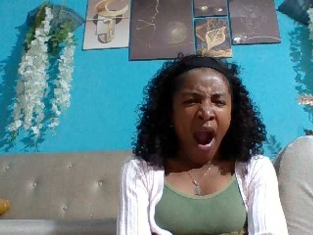 Nanciah live cam on BongaCams
