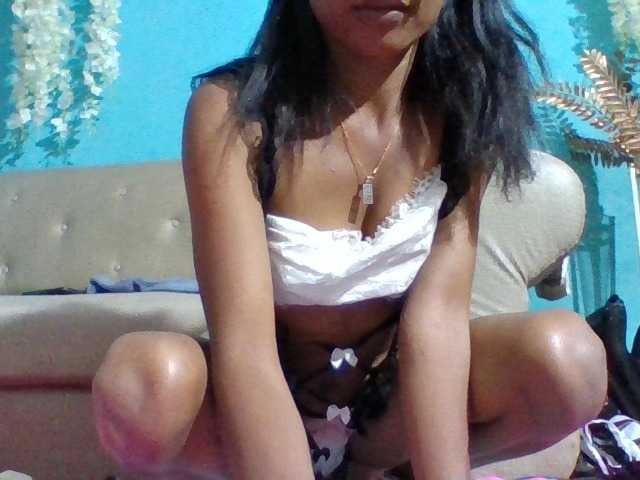 Nanciah live cam preview
