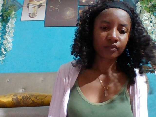 Nanciah live cam on BongaCams