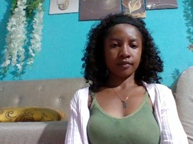 Nanciah, modelo de webcam