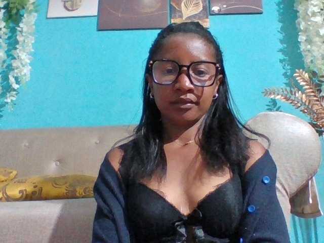 Nanciah, en vivo ahora en BongaCams